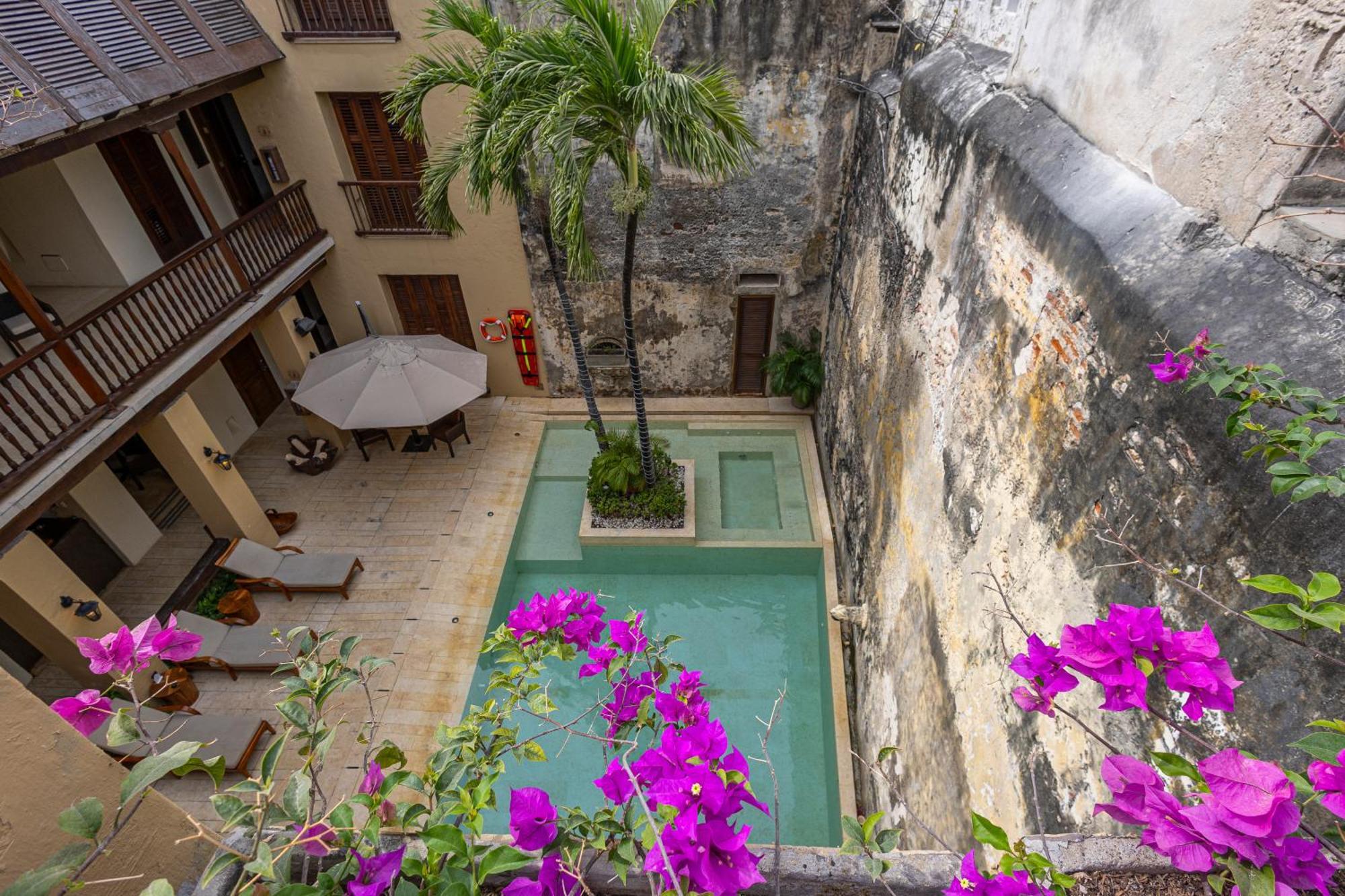 Ananda Boutique Hotel