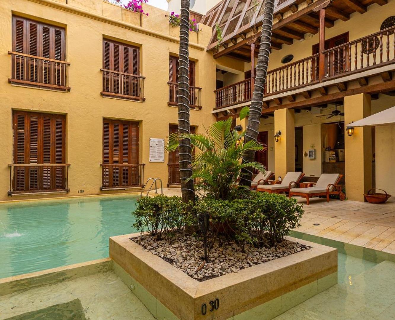 Hotel Ananda Boutique