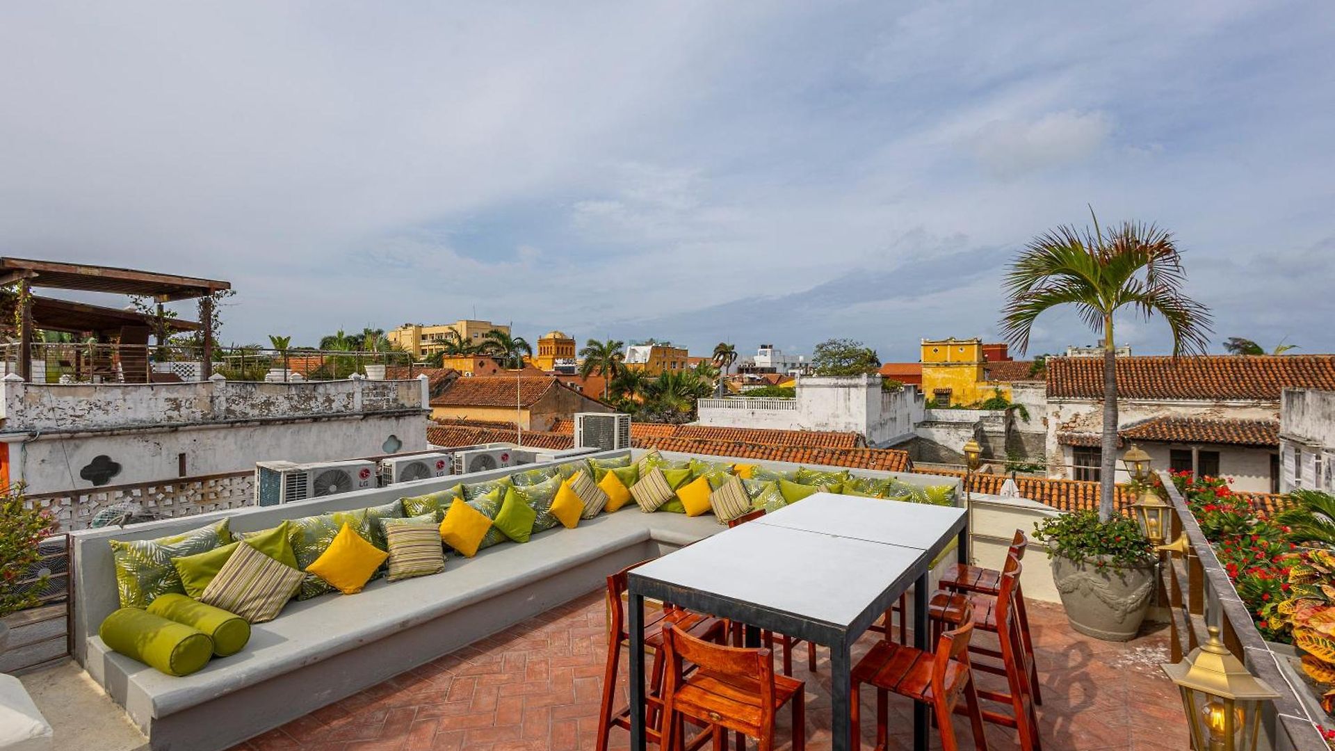 Ananda Boutique 5*