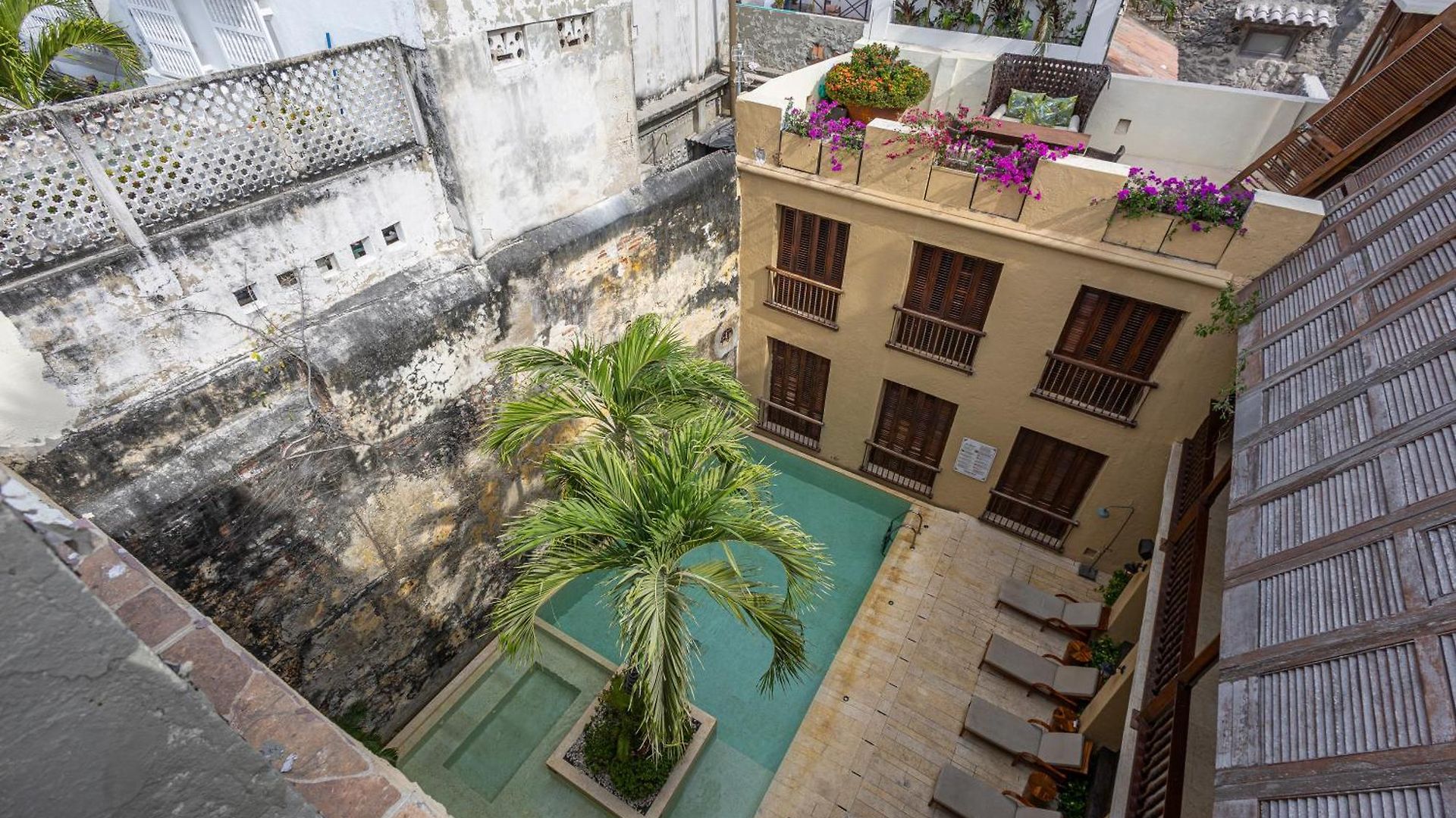 Ananda Boutique Hotel 5*