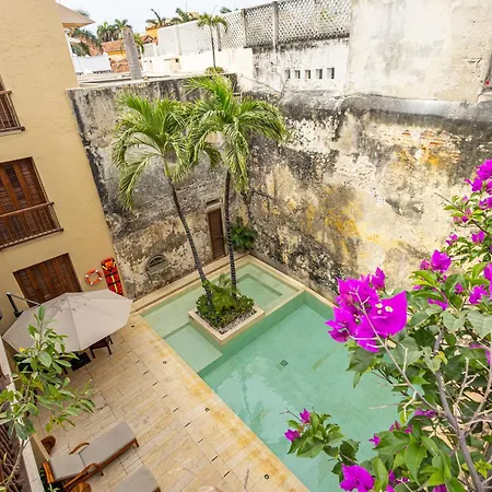 Hotel Ananda Boutique
