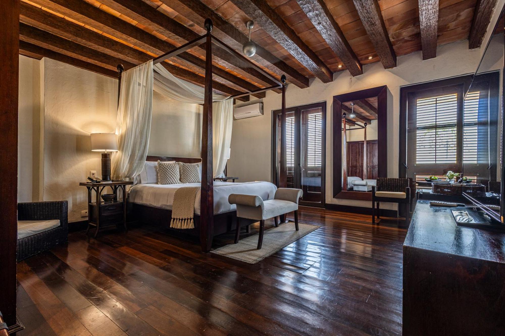 Hotel Ananda Boutique - Cosmos