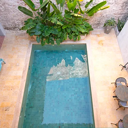 Ananda Boutique Hotel
