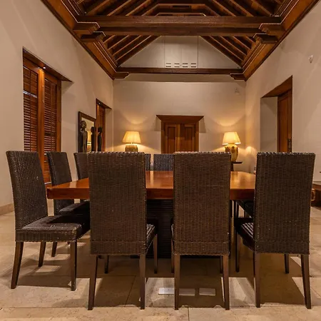 Ananda Boutique 5*